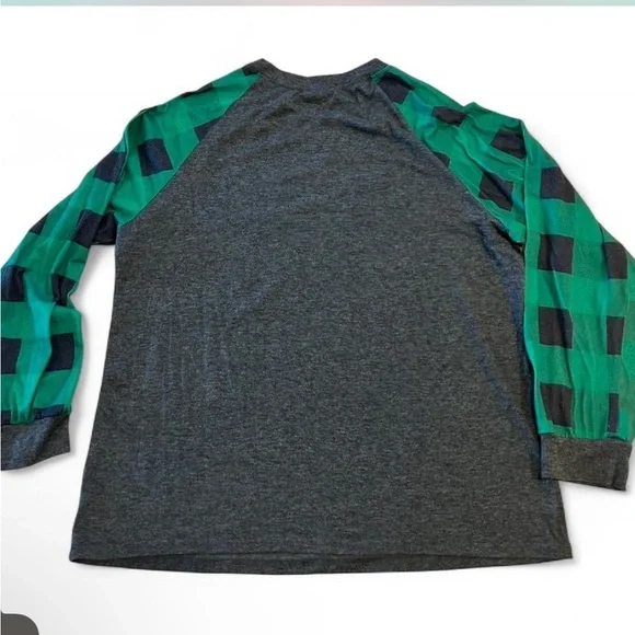 Christmas Long Sleeve Graphic Tee Plaid Sleeves and Griswold Design, Women’s XL - Picture 2 of 5